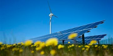 Ken Salazar reconoce dificultades de empresas de Estados Unidos para obtener permisos para energía en México