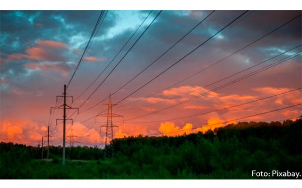 Cofece recomienda a legisladores no aprobar la reforma eléctrica