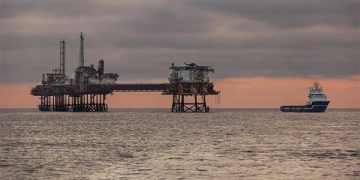 EU refuerza cabildeo para modificar iniciativa de reforma eléctrica