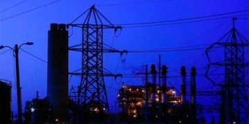 Diputados acuerdan sesionar en Semana Santa para discutir reforma eléctrica