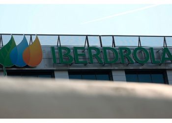 Juez ordena mantener permiso de Iberdrola en Nuevo León de manera provisional