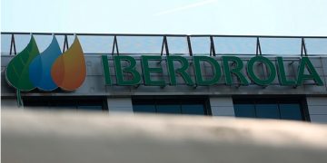 Juez ordena mantener permiso de Iberdrola en Nuevo León de manera provisional