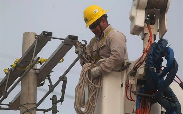 Reforma eléctrica: Morena cede un poco y órganos reguladores mantendrán autonomía