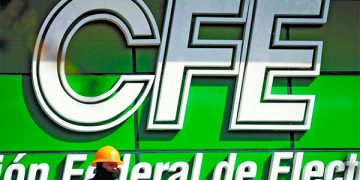 S&P ve mayor presión en CFE por combustibles e iniciativa eléctrica