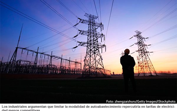 S&P ve mayor presión en CFE por combustibles e iniciativa eléctrica