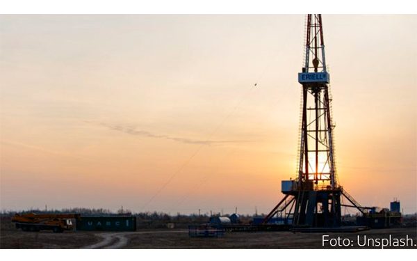 CRE destraba permisos para gasolineras y uno en generación de energía