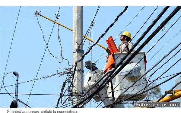 La CNH se prepara para multar a Pemex por ‘excesiva’ quema de gas en Ixachi