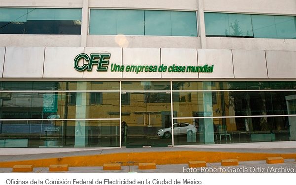 Por fuga, desalojan plataforma de Pemex en Campeche