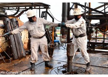 Pemex muda a más trabajadores para descentralización; va a marchas forzadas