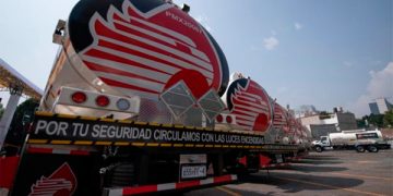 Por fuga, desalojan plataforma de Pemex en Campeche