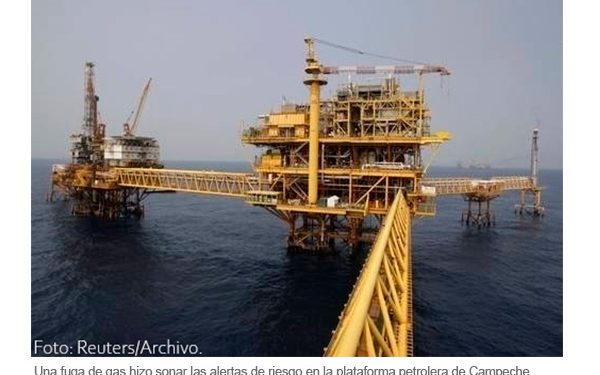 Por fuga, desalojan plataforma de Pemex en Campeche