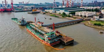 Por fuga, desalojan plataforma de Pemex en Campeche