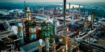 CRE niega permisos hasta a la ‘Santísima Trinidad’; rechaza dar ‘luz verde’ a 2 empresas privadas
