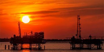 CRE destraba permisos para gasolineras y uno en generación de energía