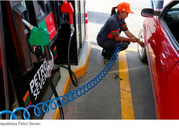 CRE delega trámites para agilizar 15 mil permisos ‘atorados’