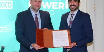 Accidente deja sin electricidad a 62% de los usuarios de Campeche, Yucatán y Quintana Roo