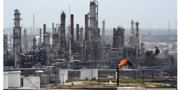 Sener contradice promesa de AMLO: ve hasta 2024 autosuficiencia en combustibles