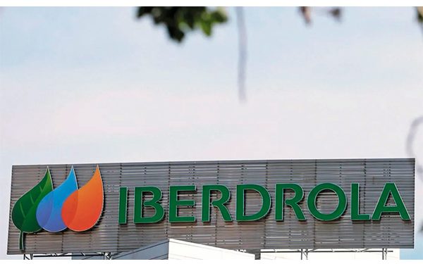 Iberdrola tendrá que pagar multa que le impuso la CRE: AMLO