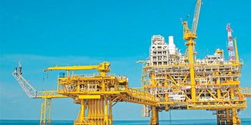 EU ‘sube el tono’ en pleito con México: prepara ‘golpe’ por sector energético