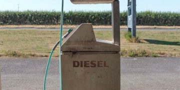 CRE alerta que la escasez de diésel también está latente en México