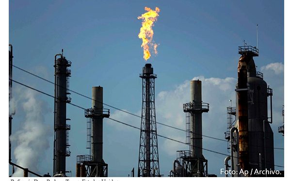 La ausencia de proyectos renovables está dañando el perfil crediticio de la CFE