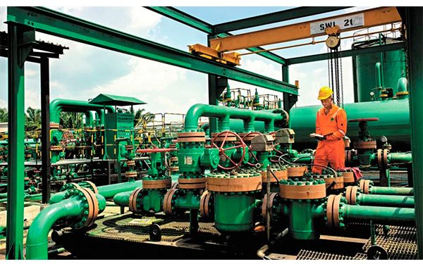 UE busca cambiar gas ruso por suministros de Nigeria