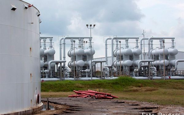 FMI mejora su proyección de crecimiento para México este año, pero pasa tijera al PIB del 2023