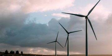 Iberdrola obtiene suspensión judicial ante multa de 9,145 millones por acusación de venta ilegal de energía