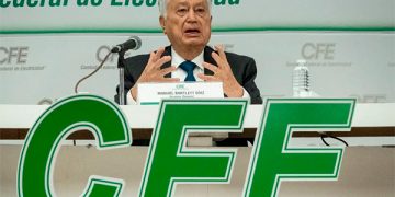 CFE celebra 85 años de historia