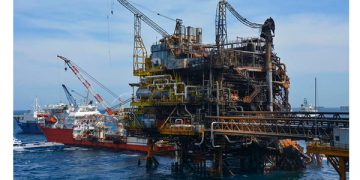 CRE autoriza a dos empresas de Slim la comercialización de gas natural y petróleo