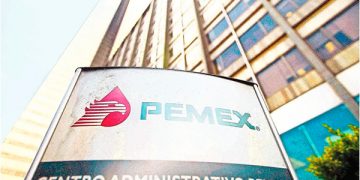 Pemex reduce quema de gas y emisiones contaminantes
