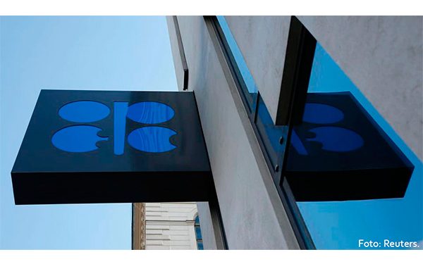 Uso de capacidad de proceso de crudo de Pemex fue de 50%