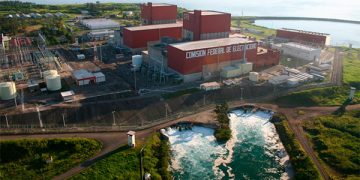 CFE vendió a mejor precio energía a petroquímicas de Altamira