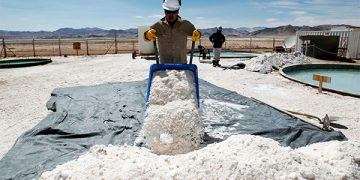 La CNH abre una segunda investigación a Pemex por el campo Ixachi