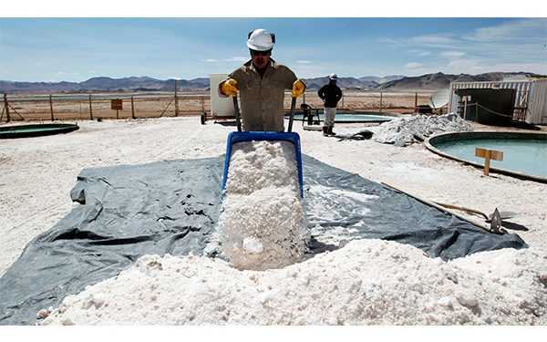 La CNH abre una segunda investigación a Pemex por el campo Ixachi