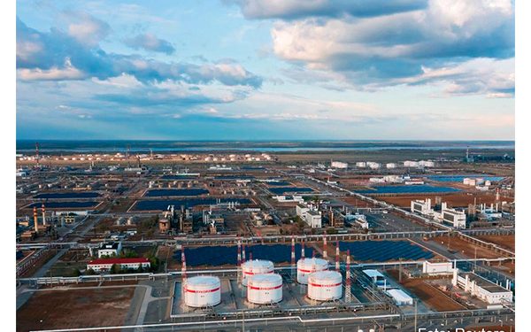 Hacienda pide a Congreso no mover precio del petróleo en paquete económico 2023