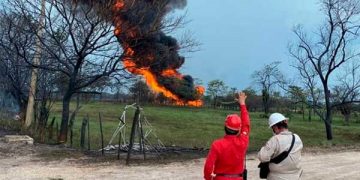 Ruptura en gasoducto de Pemex desata incendio en Tabasco