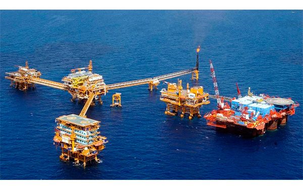 Concentran cinco campos petroleros 45% de la producción en el país: CNH