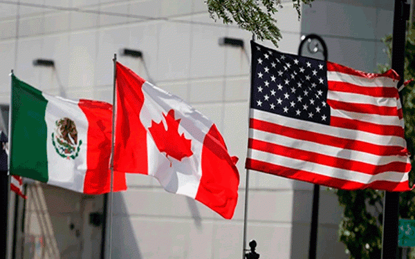 Los grandes consumidores aceleran su salida de las centrales de autoabasto