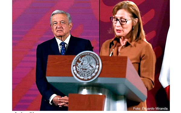 Bajan precios de las gasolinas en septiembre, tras récord en agosto