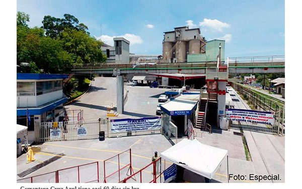 Bajan precios de las gasolinas en septiembre, tras récord en agosto