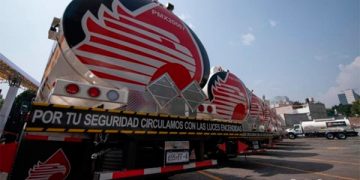 Pemex tenía plan para solucionar quema de gas, pero lo abandonó