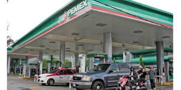 Pemex recupera mercado; surte 85% de la gasolina