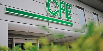 CRE aprueba que más socios se desconecten de plantas de Iberdrola
