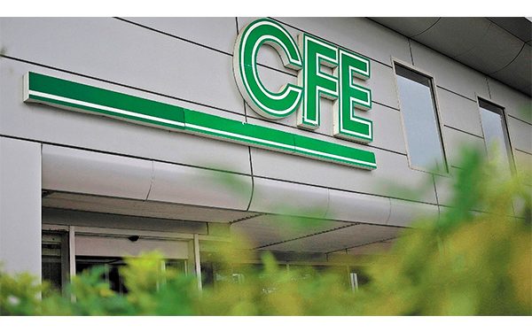 CRE aprueba que más socios se desconecten de plantas de Iberdrola