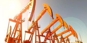 La OPEP+ se encamina a la renovación de la política petrolera, no se descarta el recorte