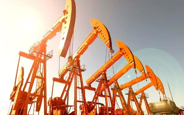 La OPEP+ se encamina a la renovación de la política petrolera, no se descarta el recorte