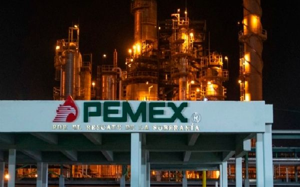 PEMEX consigue ganancias y reduce su deuda en 2022