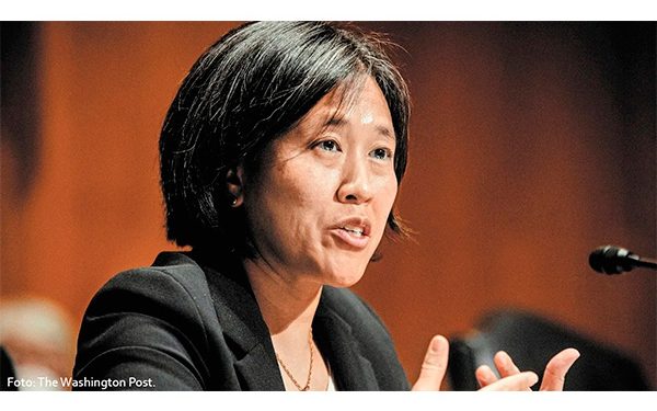 Urge desactivar controversia en energía: Economía