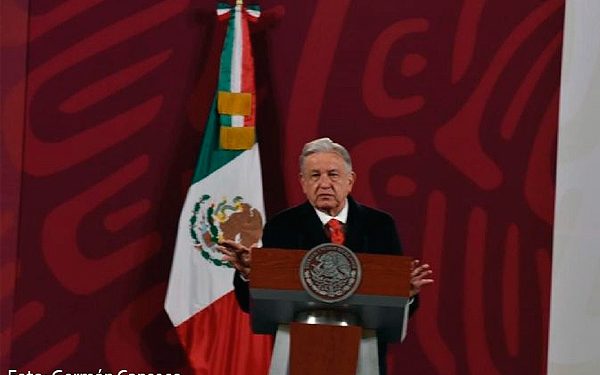 AMLO informa que acordó con EU financiar a CFE para construir plantas solares en Sonora
